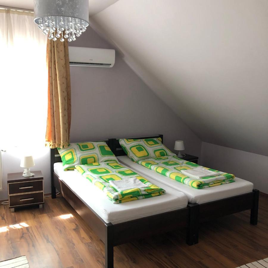 Kiscsere Vendégház Kallosemjen Extérieur photo