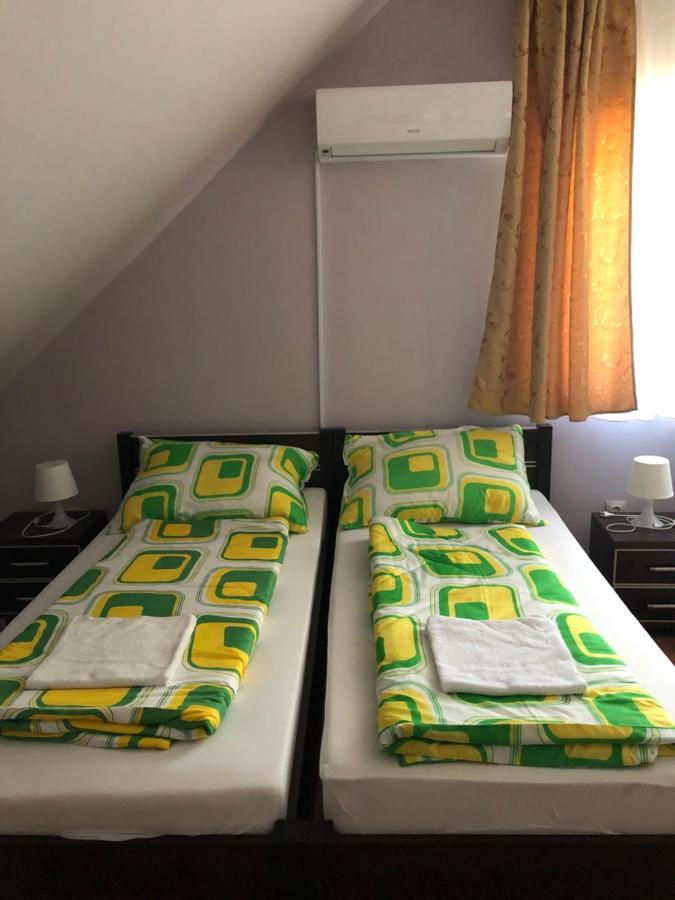 Kiscsere Vendégház Kallosemjen Extérieur photo